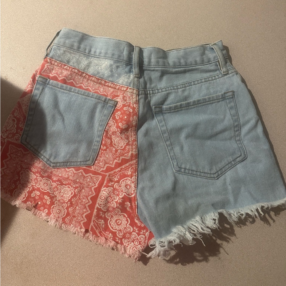 PacSun shorts size 26